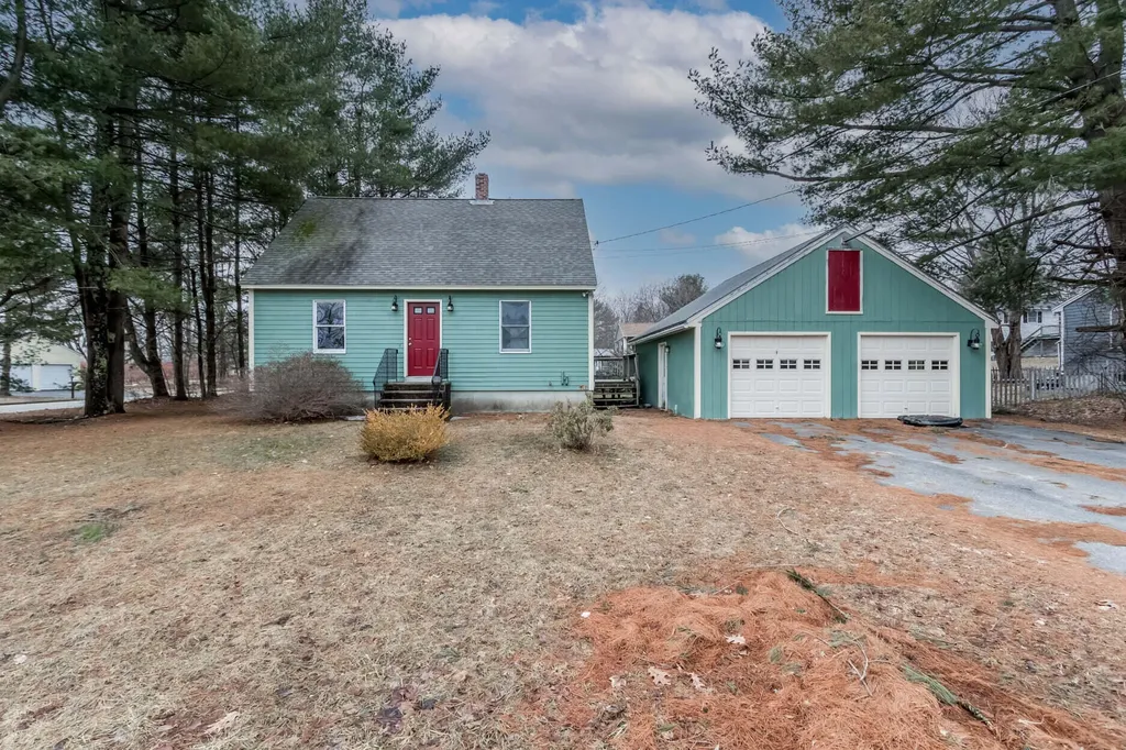 2 Primrose Lane Gorham ME 04038