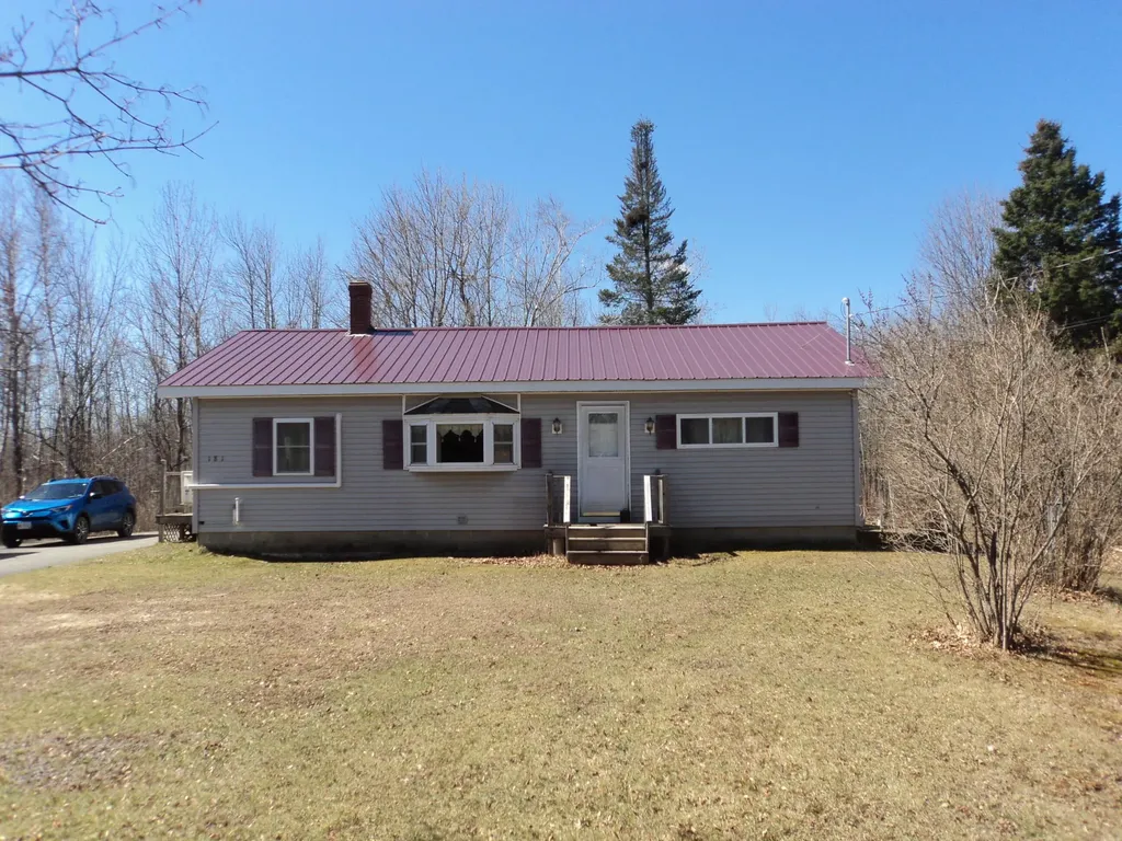 181 Elm Street Newport ME 04953