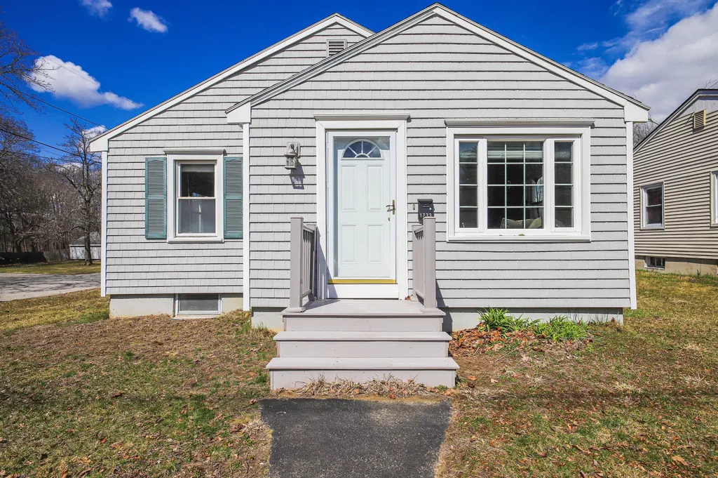 1733 Forest Avenue Portland ME 04103