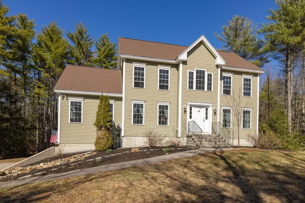 4 Shellie Lane Berwick ME 03901