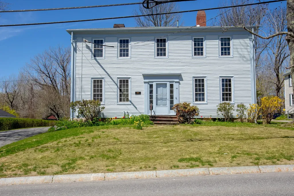 68 Federal Street Wiscasset ME 04578