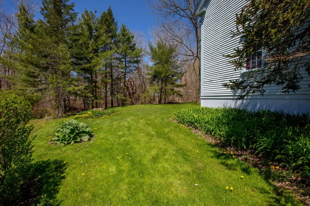 68 Federal Street Wiscasset ME 04578