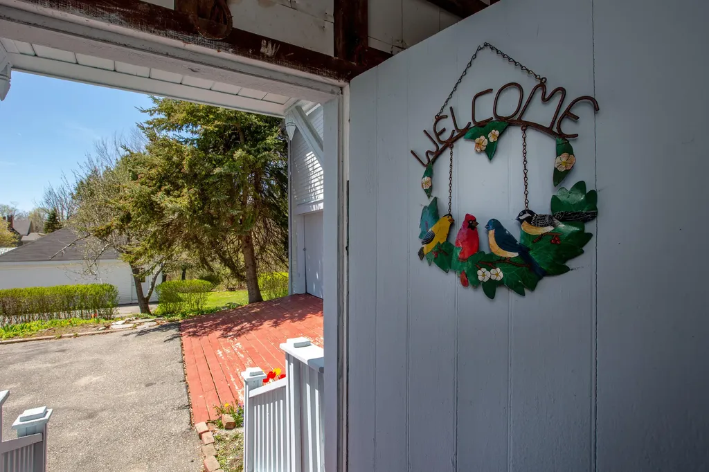 68 Federal Street Wiscasset ME 04578