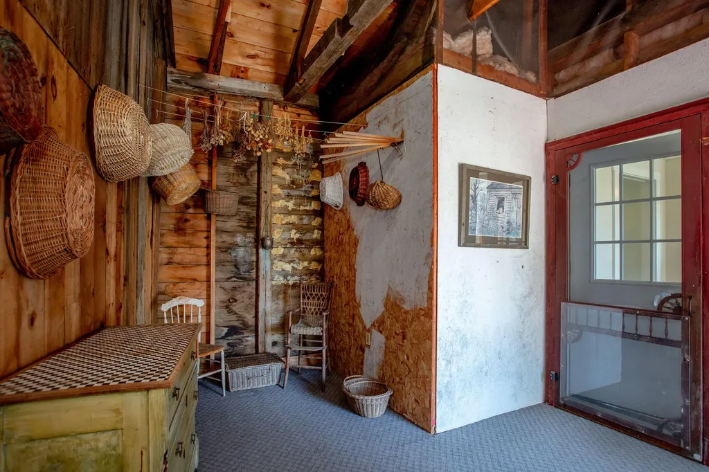 68 Federal Street Wiscasset ME 04578