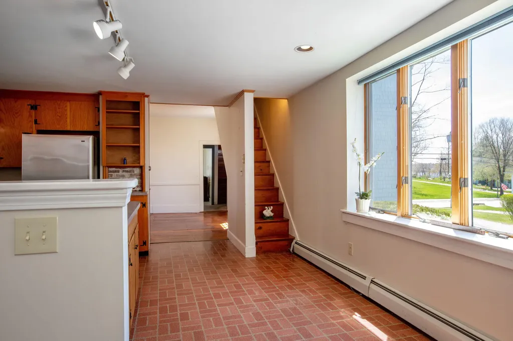 68 Federal Street Wiscasset ME 04578
