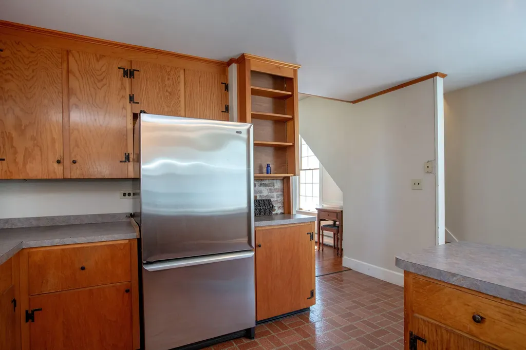 68 Federal Street Wiscasset ME 04578