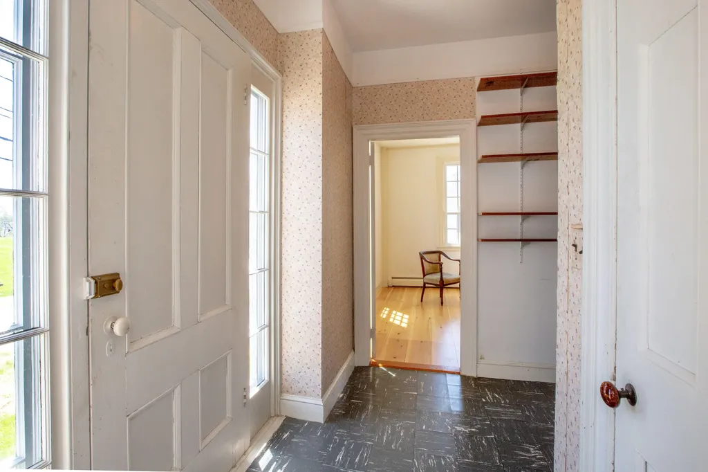 68 Federal Street Wiscasset ME 04578
