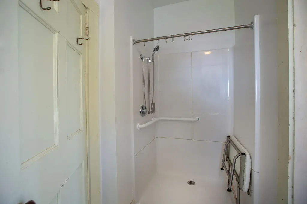 68 Federal Street Wiscasset ME 04578