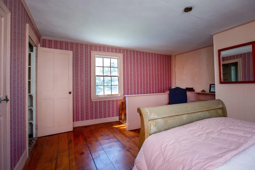 68 Federal Street Wiscasset ME 04578