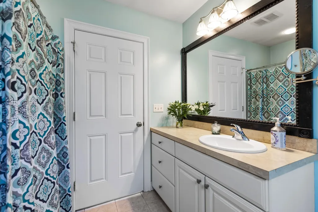 43 Two Rod Road Scarborough ME 04074