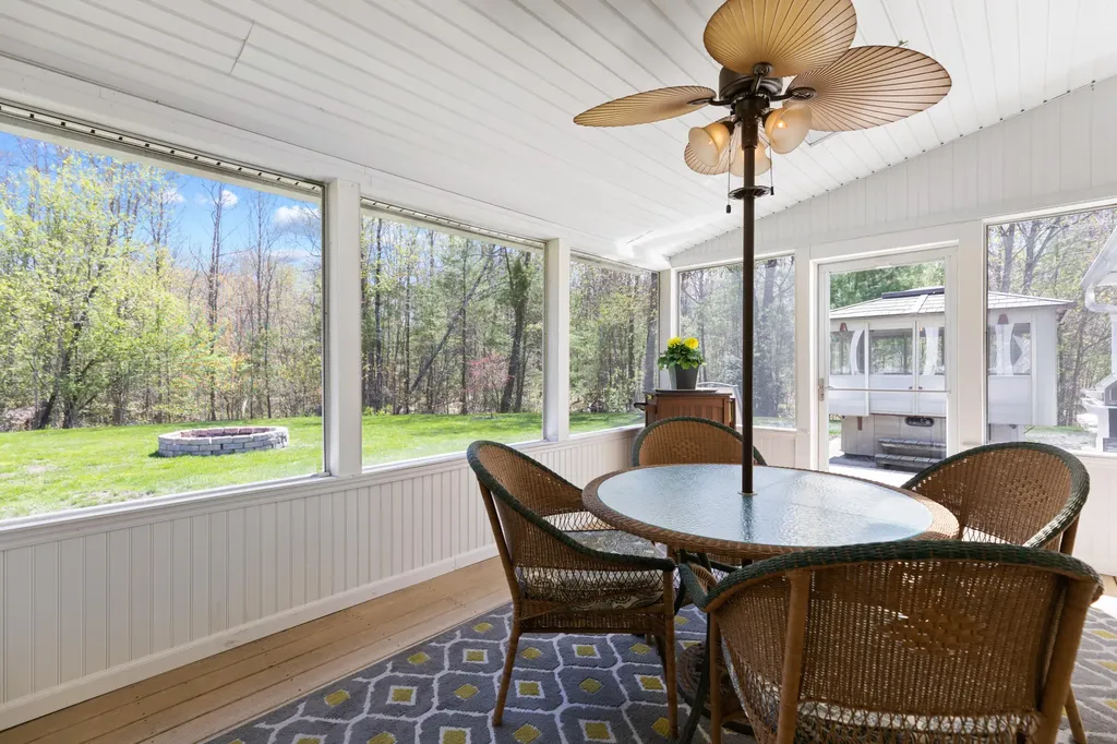 43 Two Rod Road Scarborough ME 04074