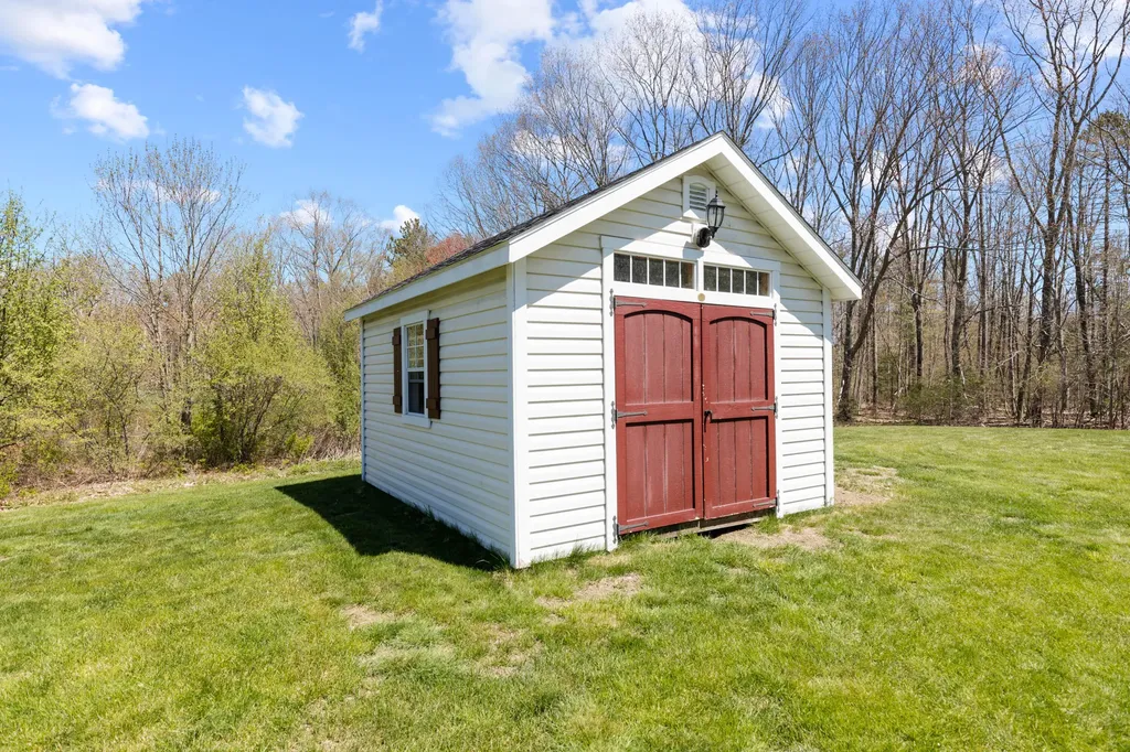 43 Two Rod Road Scarborough ME 04074