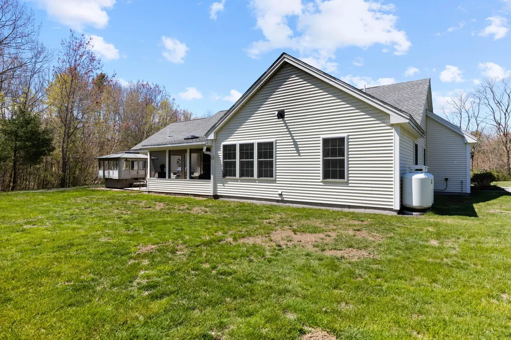 43 Two Rod Road Scarborough ME 04074