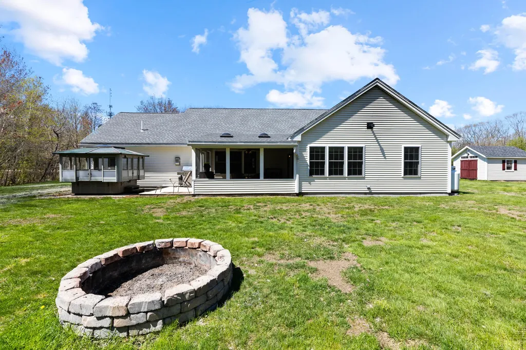43 Two Rod Road Scarborough ME 04074