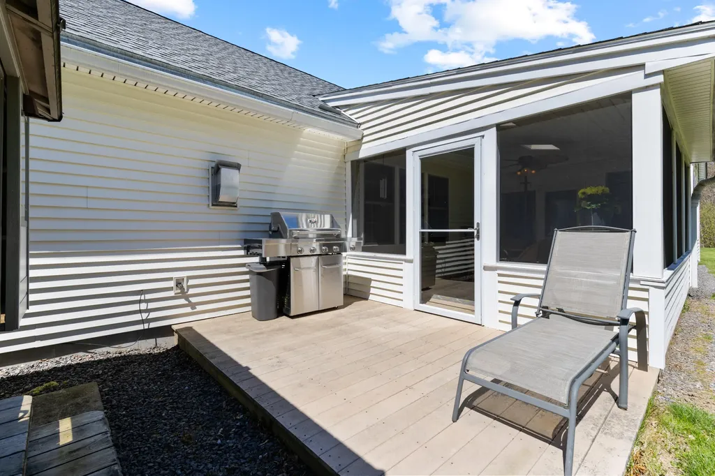 43 Two Rod Road Scarborough ME 04074