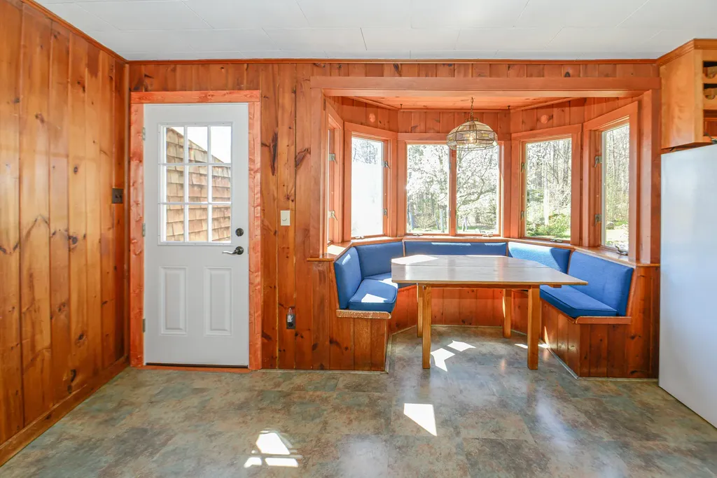 104 Dunn Road Norway ME 04268