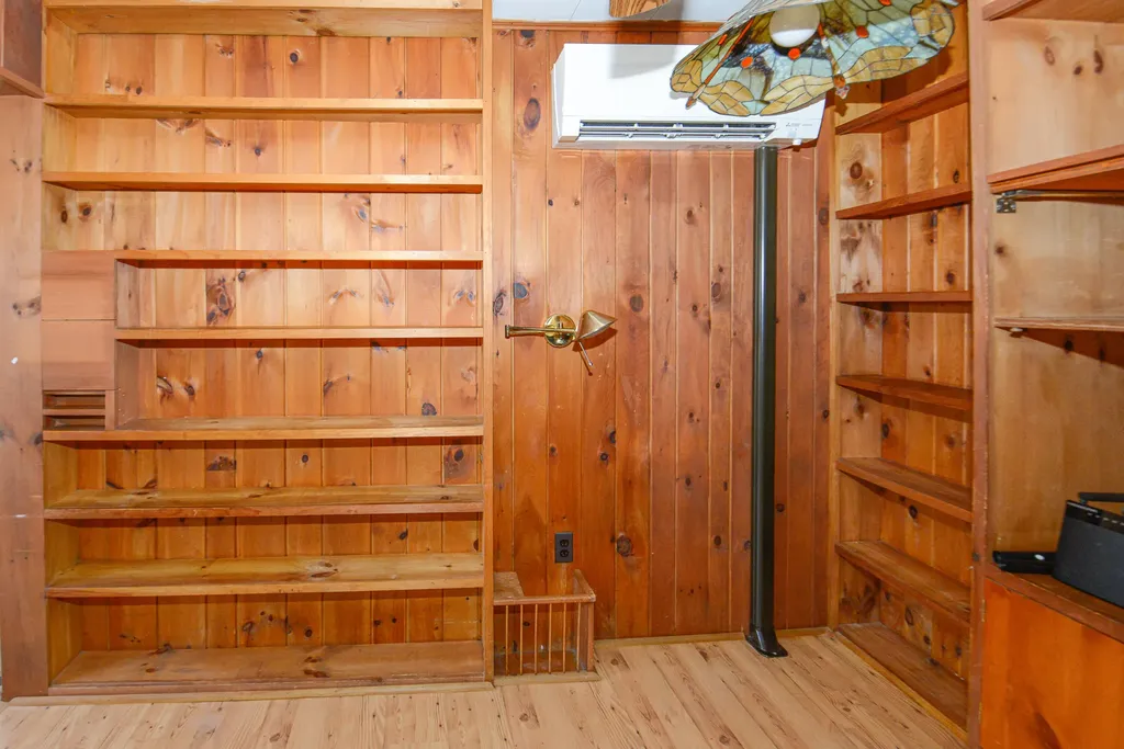 104 Dunn Road Norway ME 04268