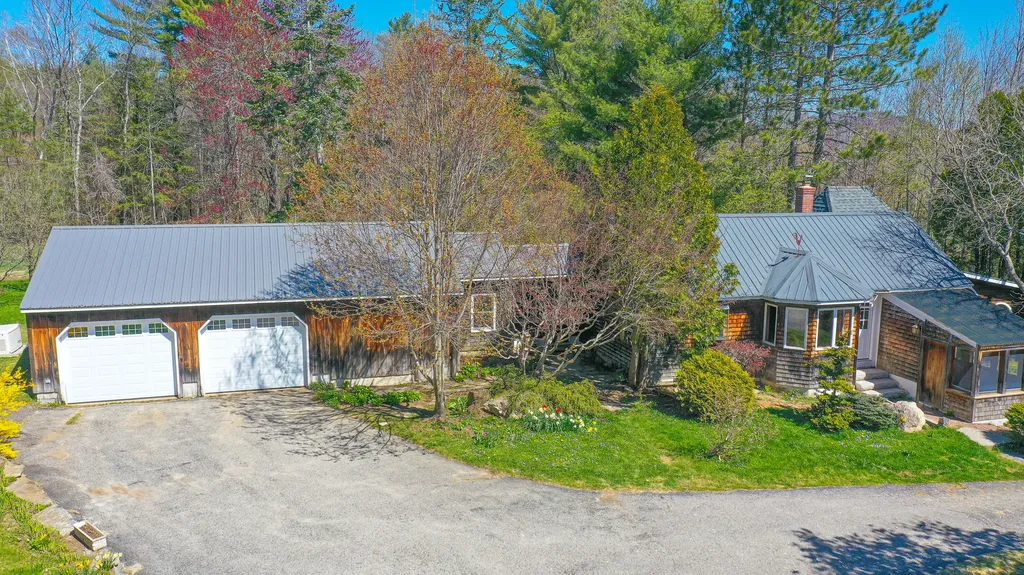104 Dunn Road Norway ME 04268