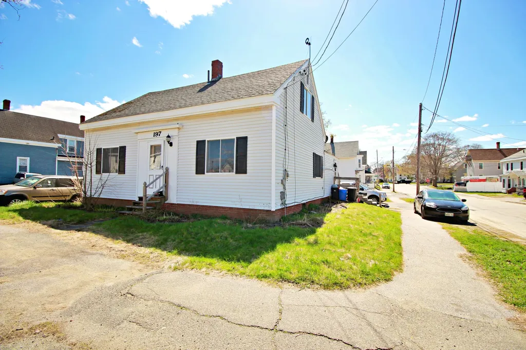 197 Center Street Brewer ME 04412