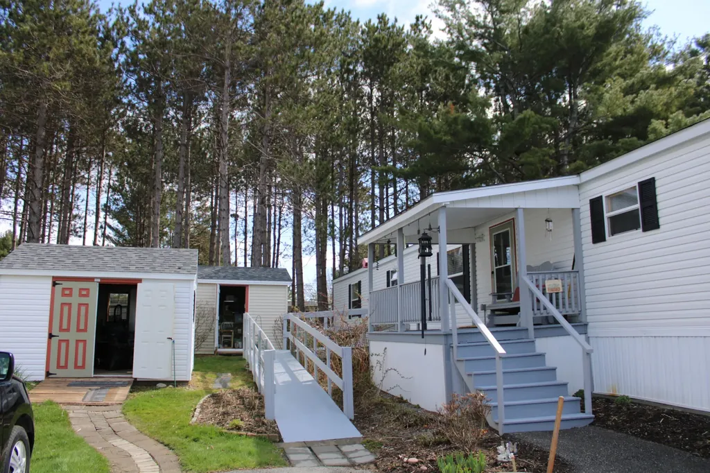 32 B Street Bangor ME 04401