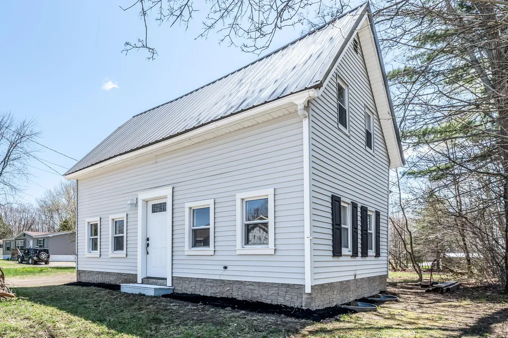 61 Call Road Milford ME 04461