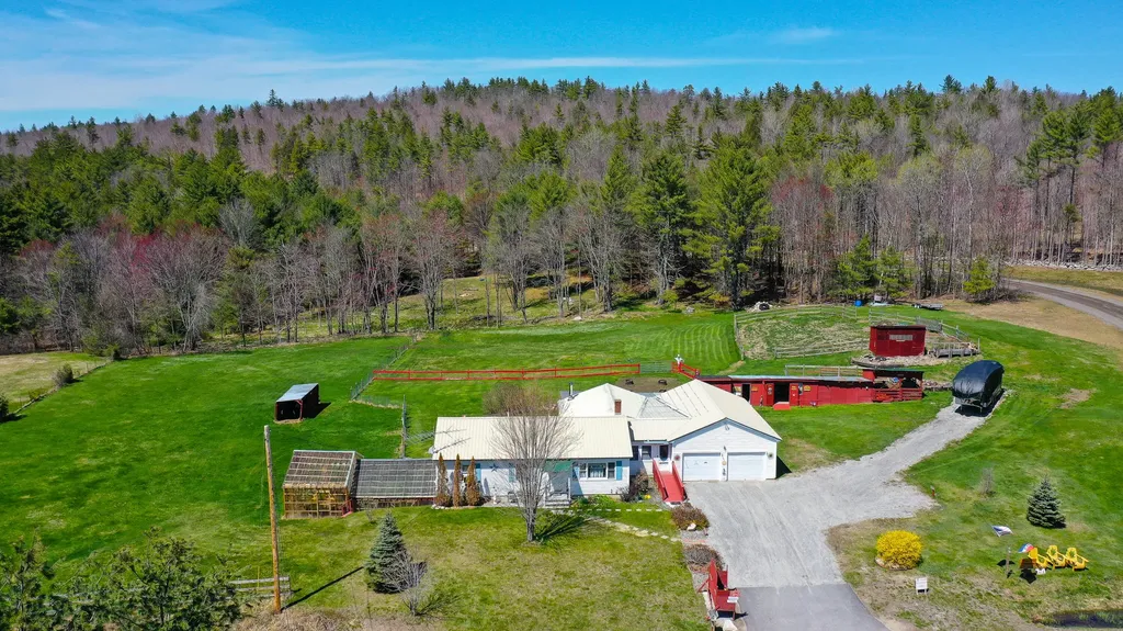 1335 N High Street Bridgton ME 04009