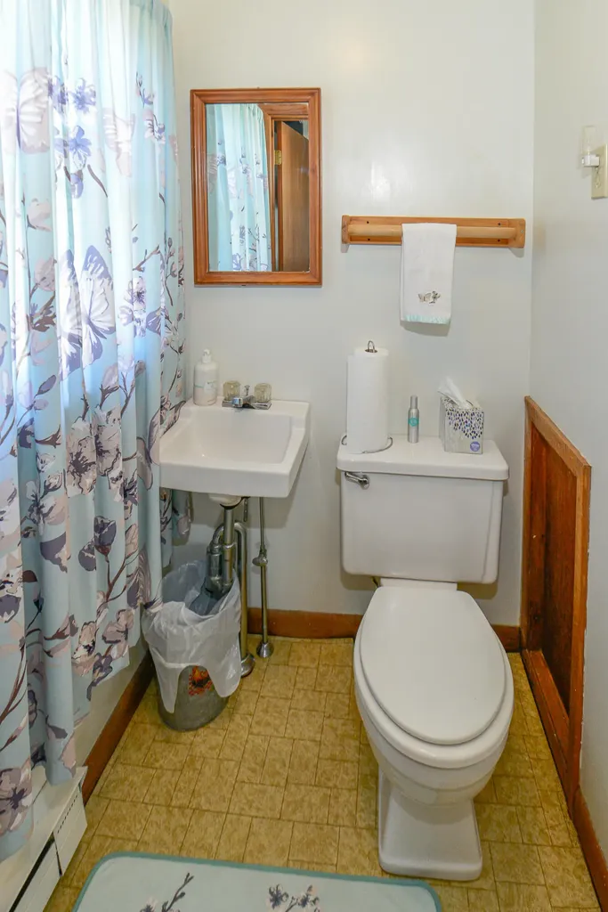 1335 N High Street Bridgton ME 04009