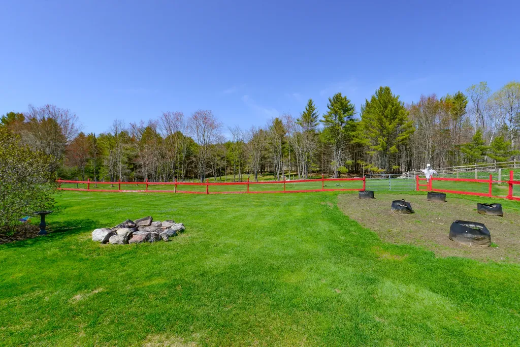 1335 N High Street Bridgton ME 04009