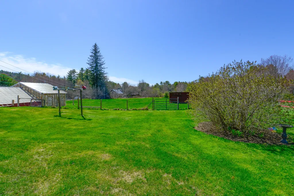 1335 N High Street Bridgton ME 04009