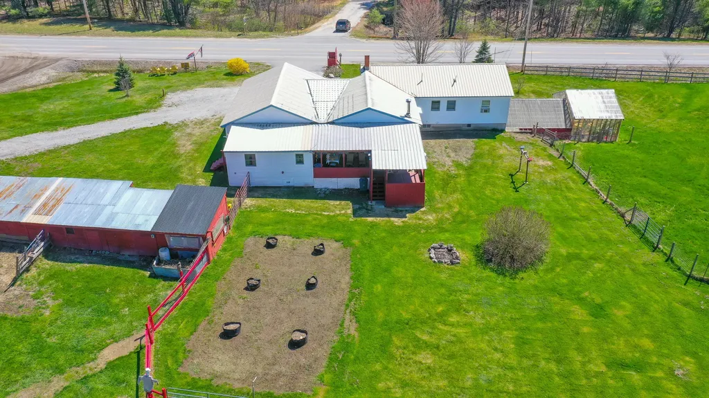 1335 N High Street Bridgton ME 04009