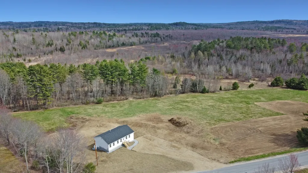 320 Church Hill Road Leeds ME 04263
