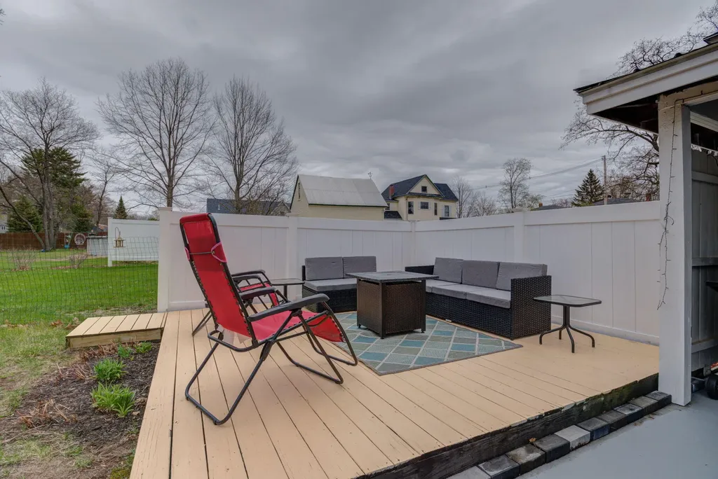 24 Tucker Street Norway ME 04268
