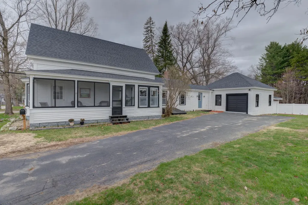 24 Tucker Street Norway ME 04268