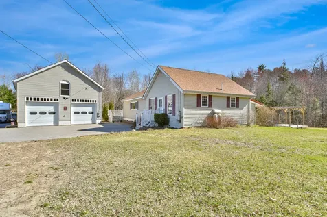 82 Tucker Road Wayne ME 04284