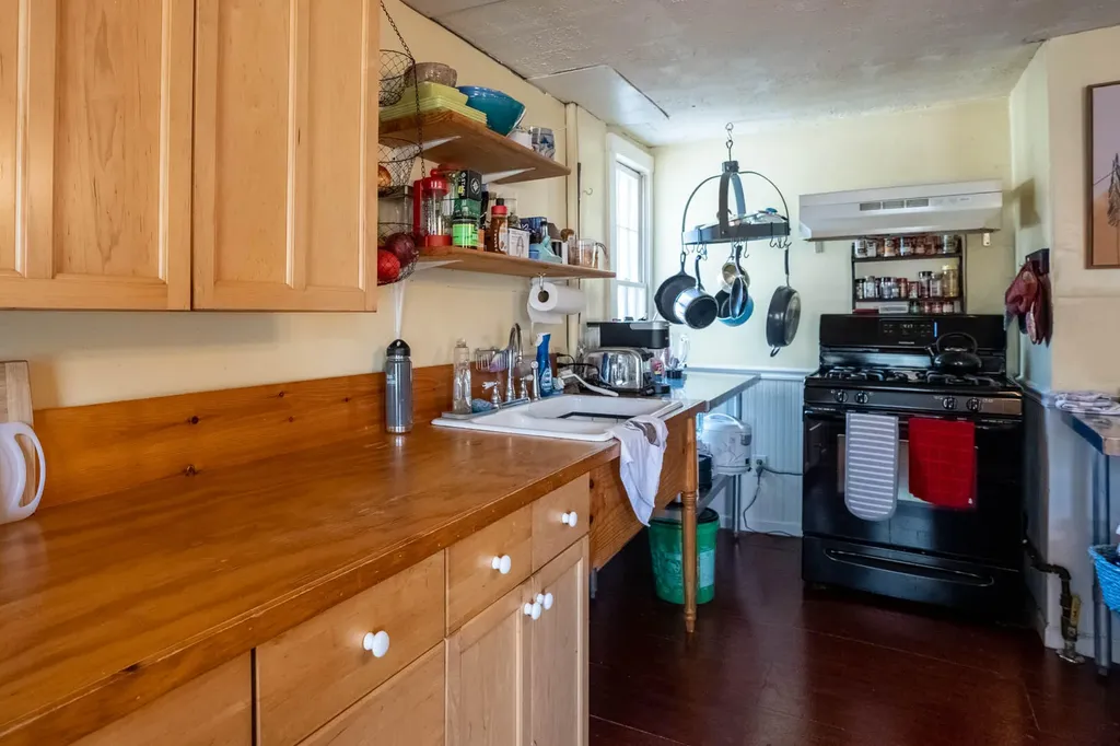 58 Spruce Street Portland ME 04102