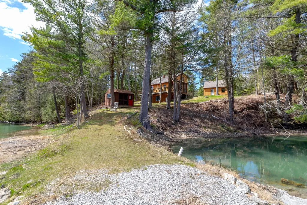 92 Whistlers Cove Road West Bath ME 04530