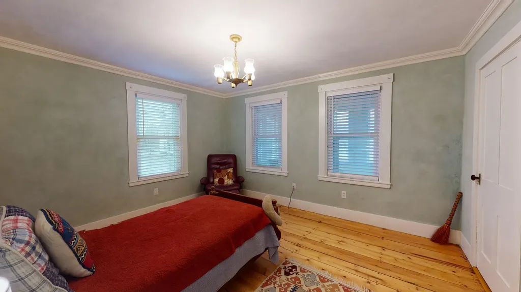 802 Main Street Monmouth ME 04259