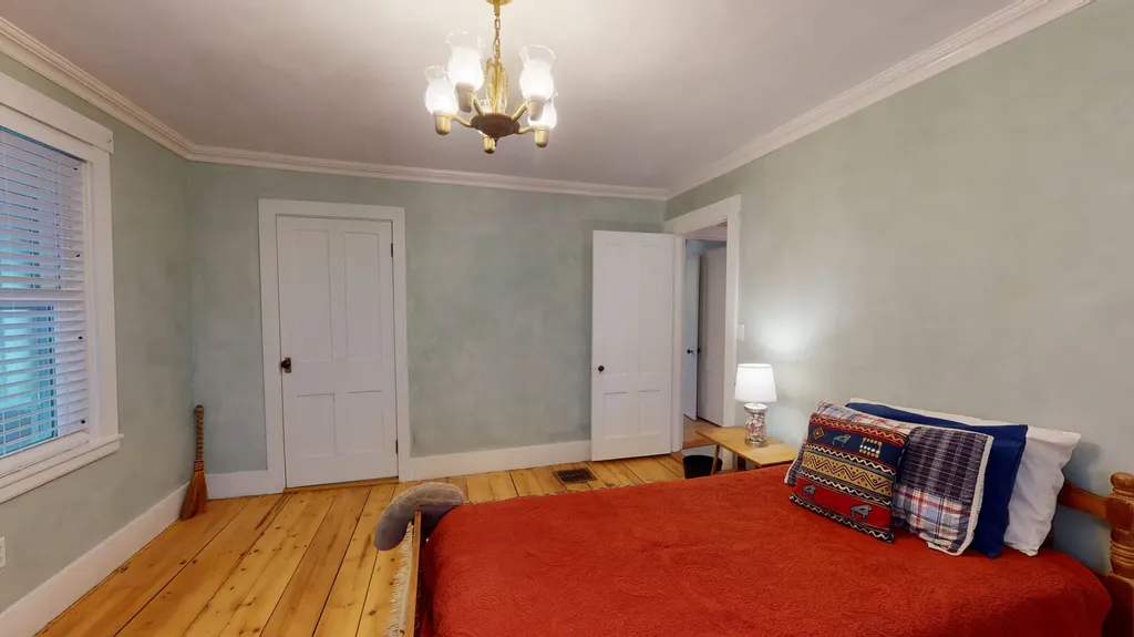 802 Main Street Monmouth ME 04259