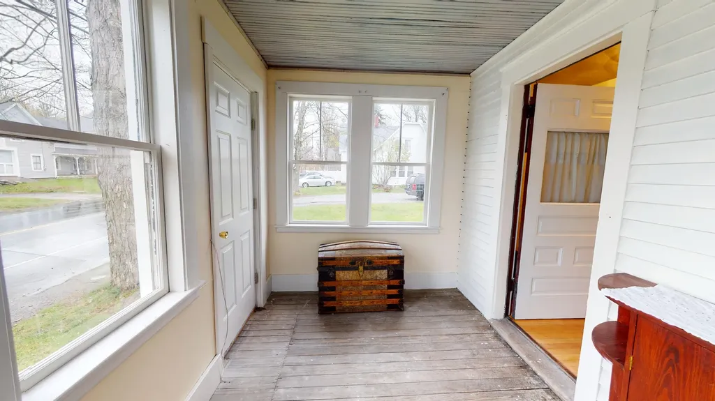 802 Main Street Monmouth ME 04259