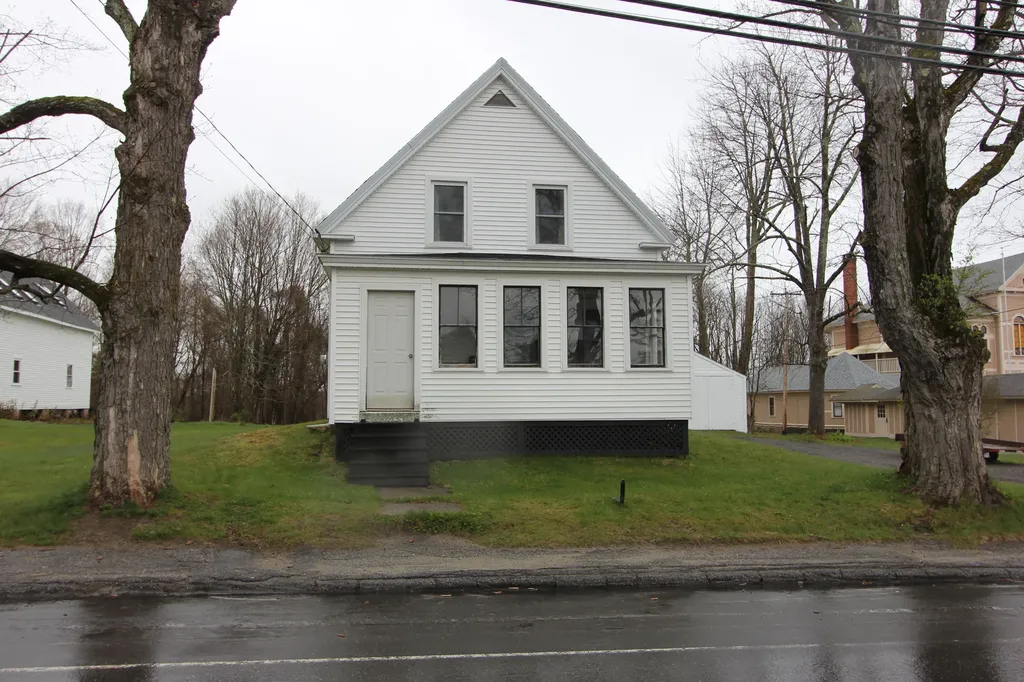 802 Main Street Monmouth ME 04259