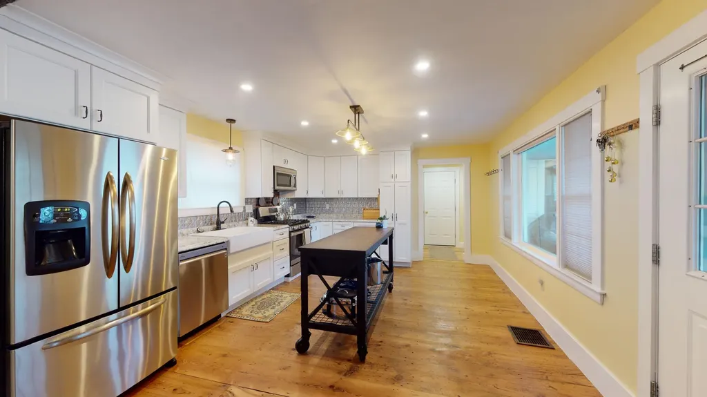 802 Main Street Monmouth ME 04259