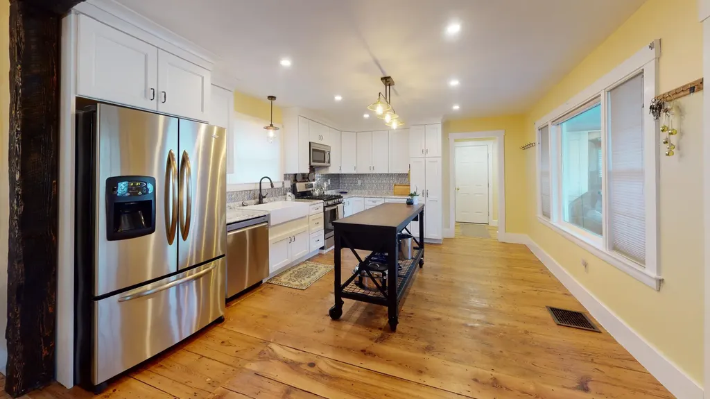 802 Main Street Monmouth ME 04259
