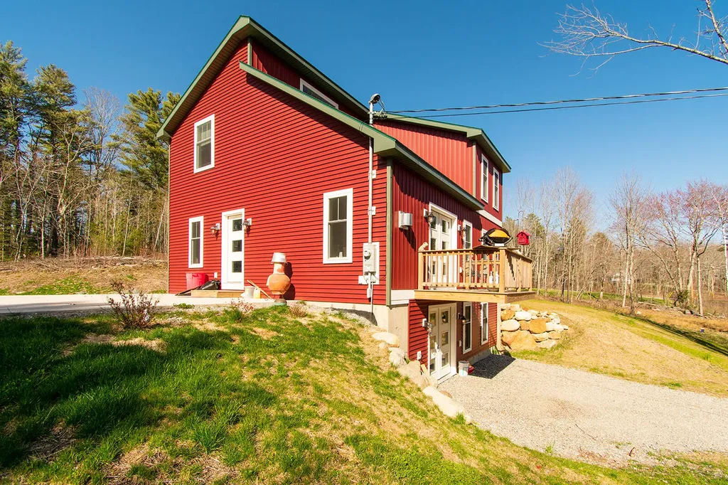 135 Brookside Drive Warren ME 04864