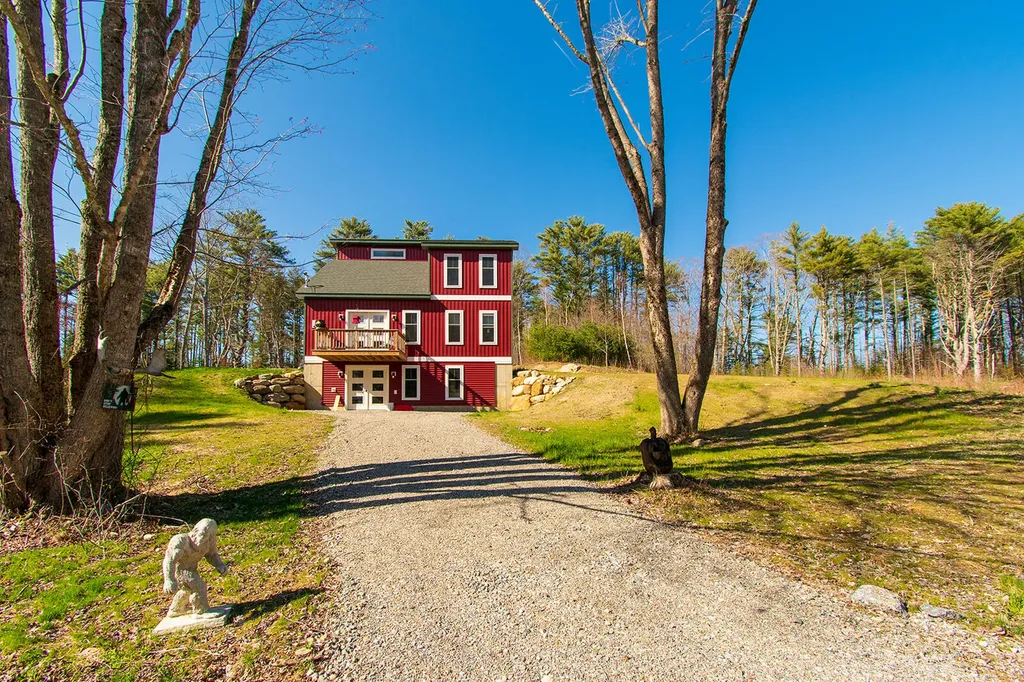 135 Brookside Drive Warren ME 04864