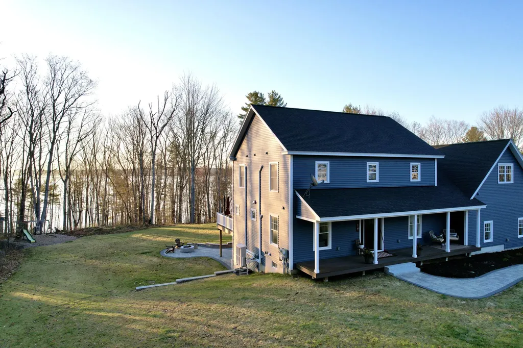 16 Sweet Fern Lane Bowdoinham ME 04008