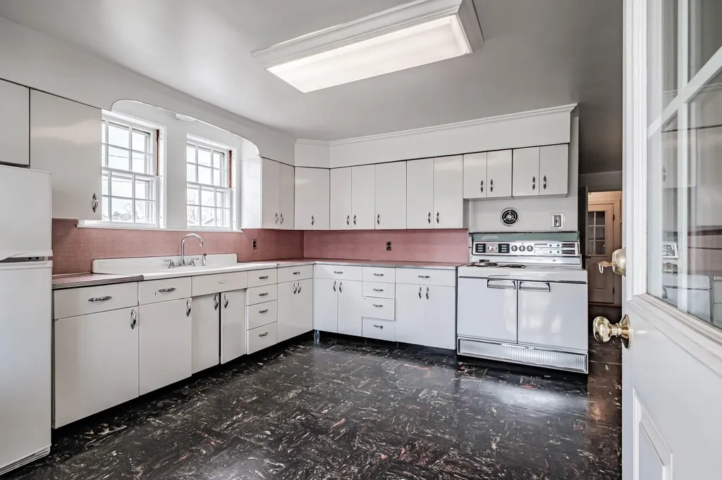 178 Graham Street Biddeford ME 04005