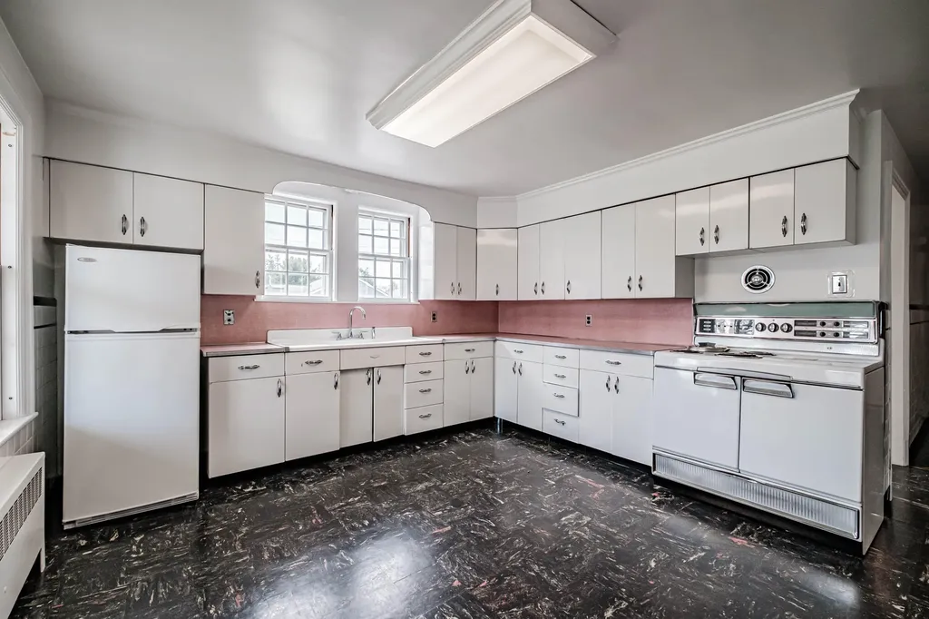 178 Graham Street Biddeford ME 04005