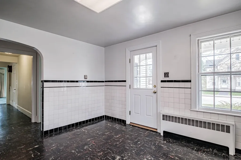 178 Graham Street Biddeford ME 04005
