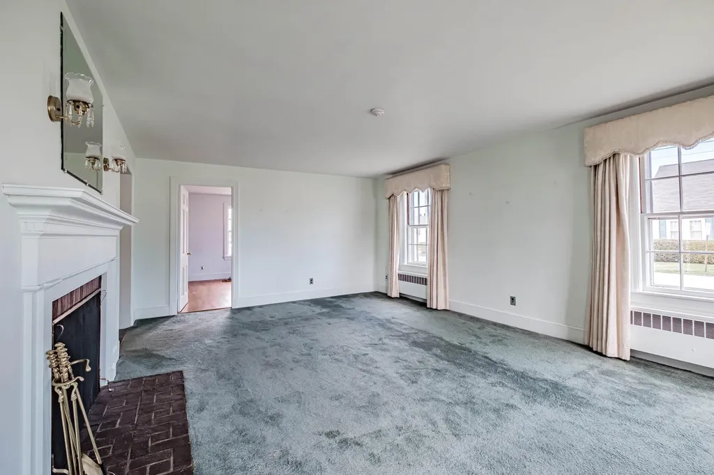 178 Graham Street Biddeford ME 04005