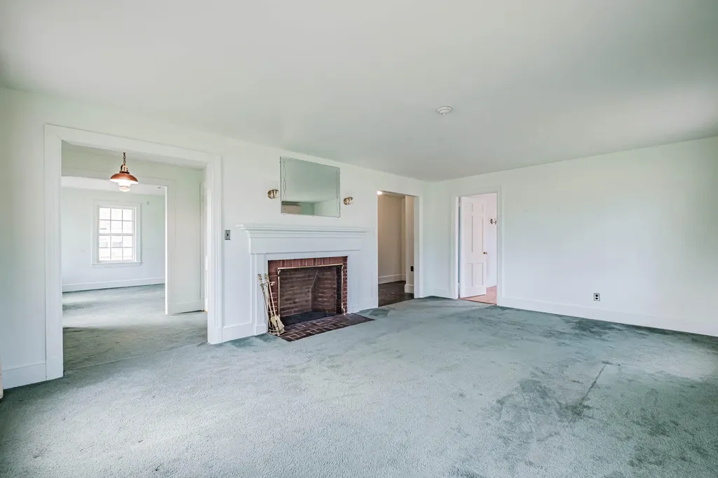 178 Graham Street Biddeford ME 04005